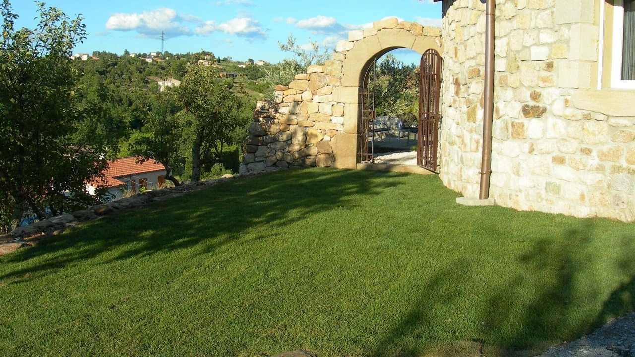 Photo of Outdoor in Gravieres