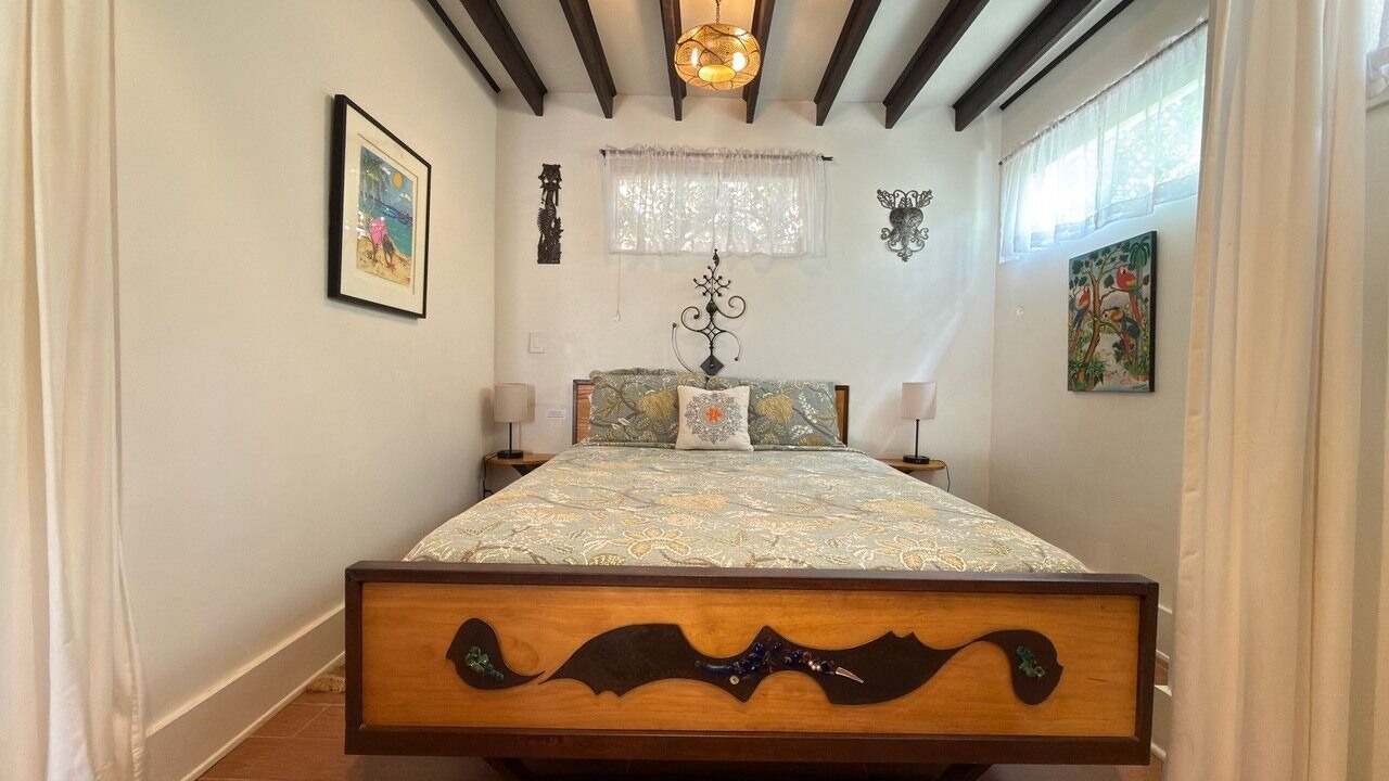 Photo of Bedroom in Hollywood