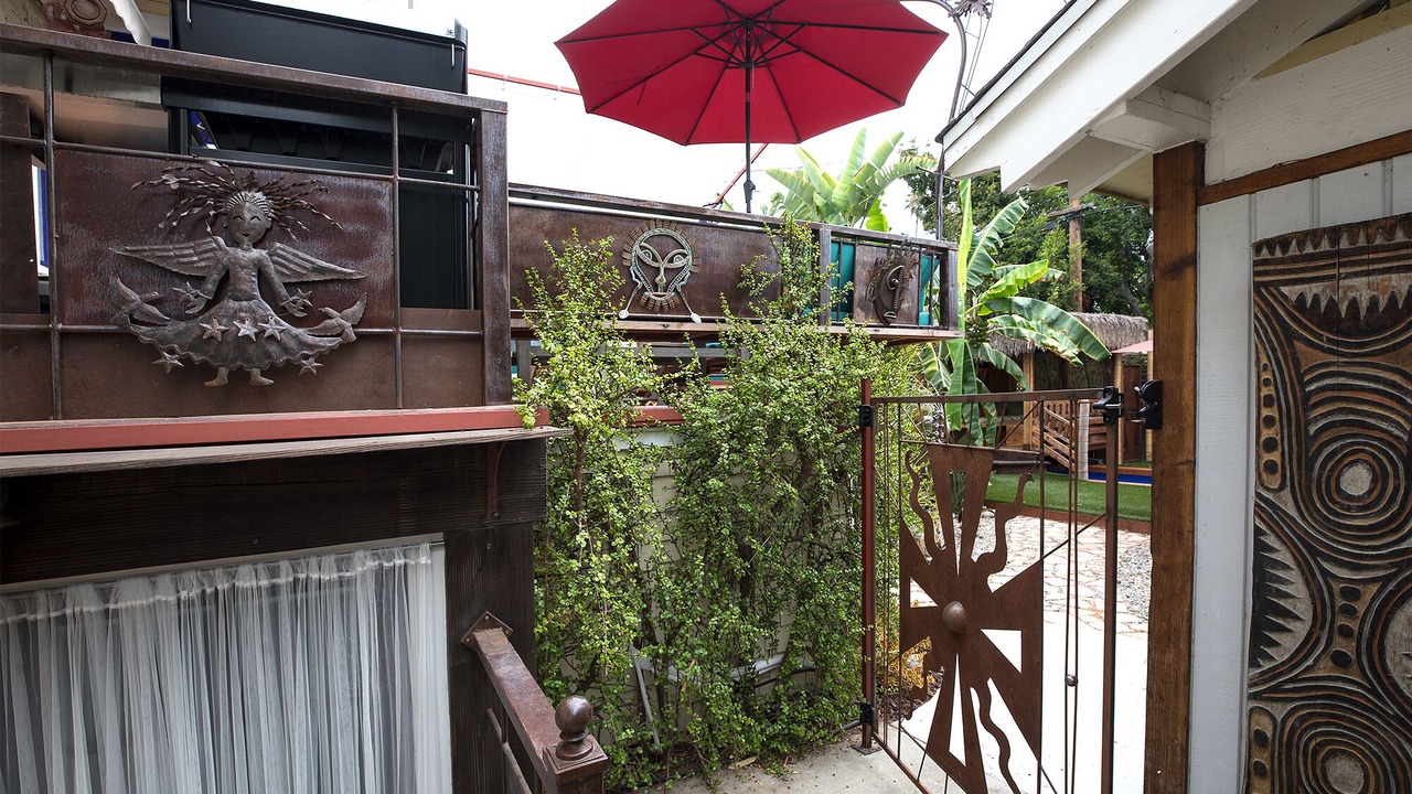 Photo of Outdoor in Hollywood