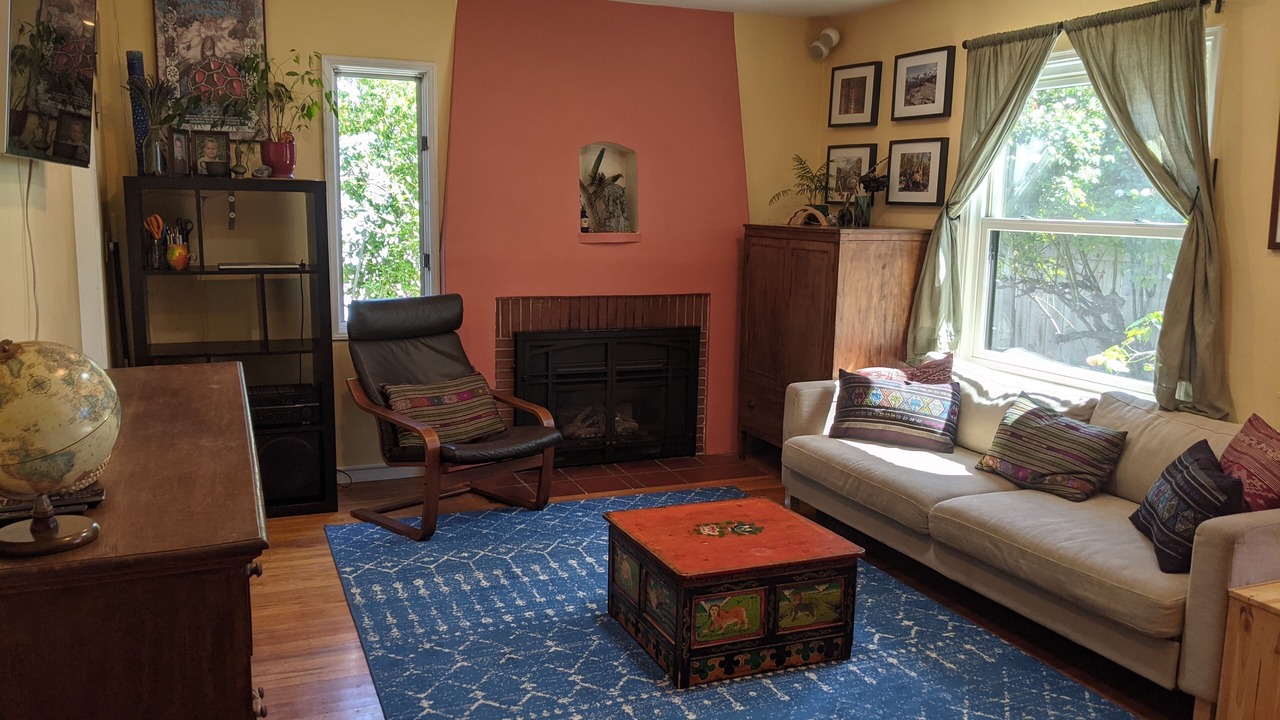 Photo of Livingroom in North Berkeley