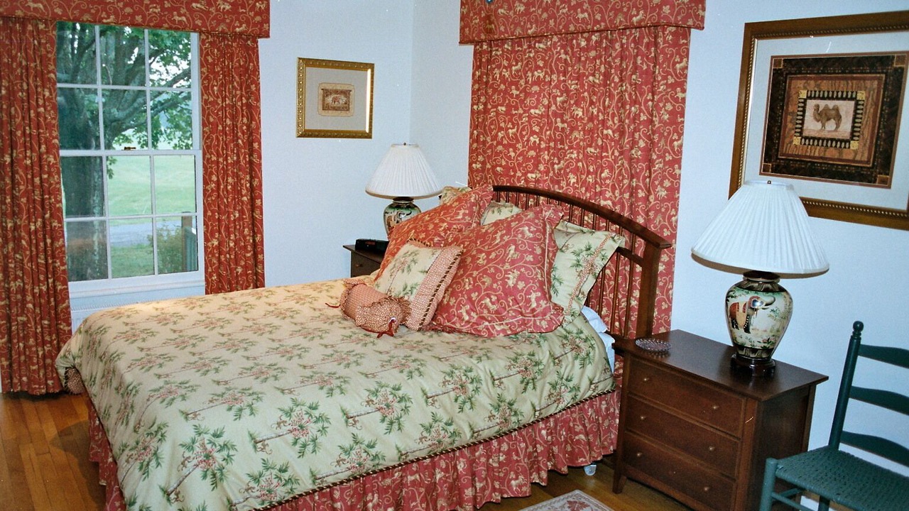 Photo of Others in Bread Loaf