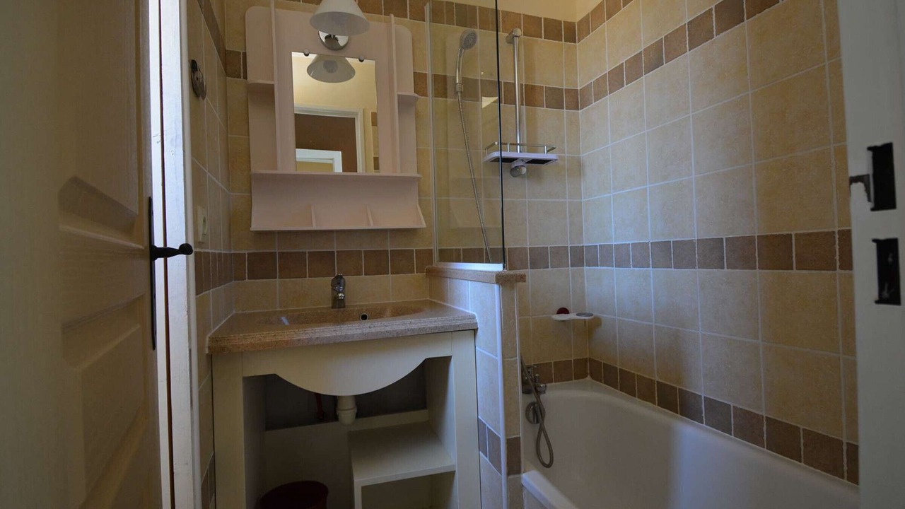 Photo of Bathroom in Rouret