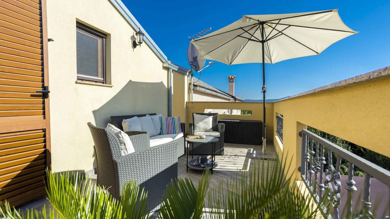 Photo of Outdoor in Risika