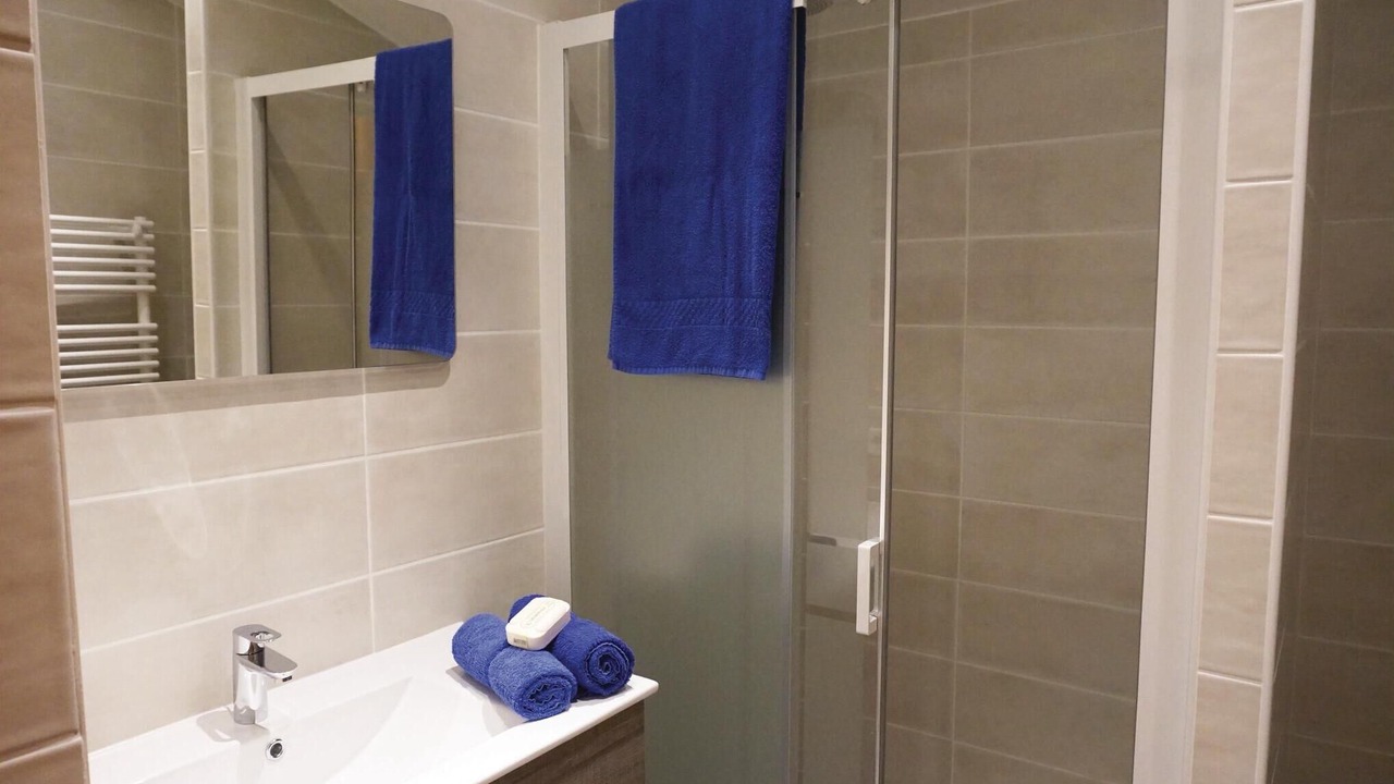 Photo of Bathroom in Roquebrun