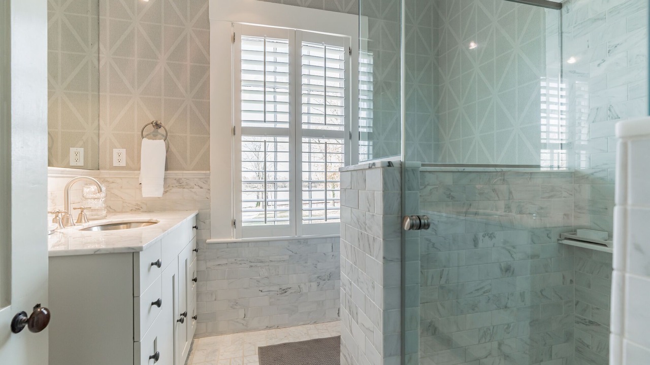 Photo of Bathroom in Glenview