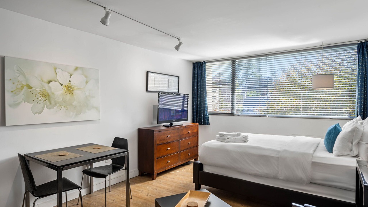 Photo of Bedroom in Buckhead