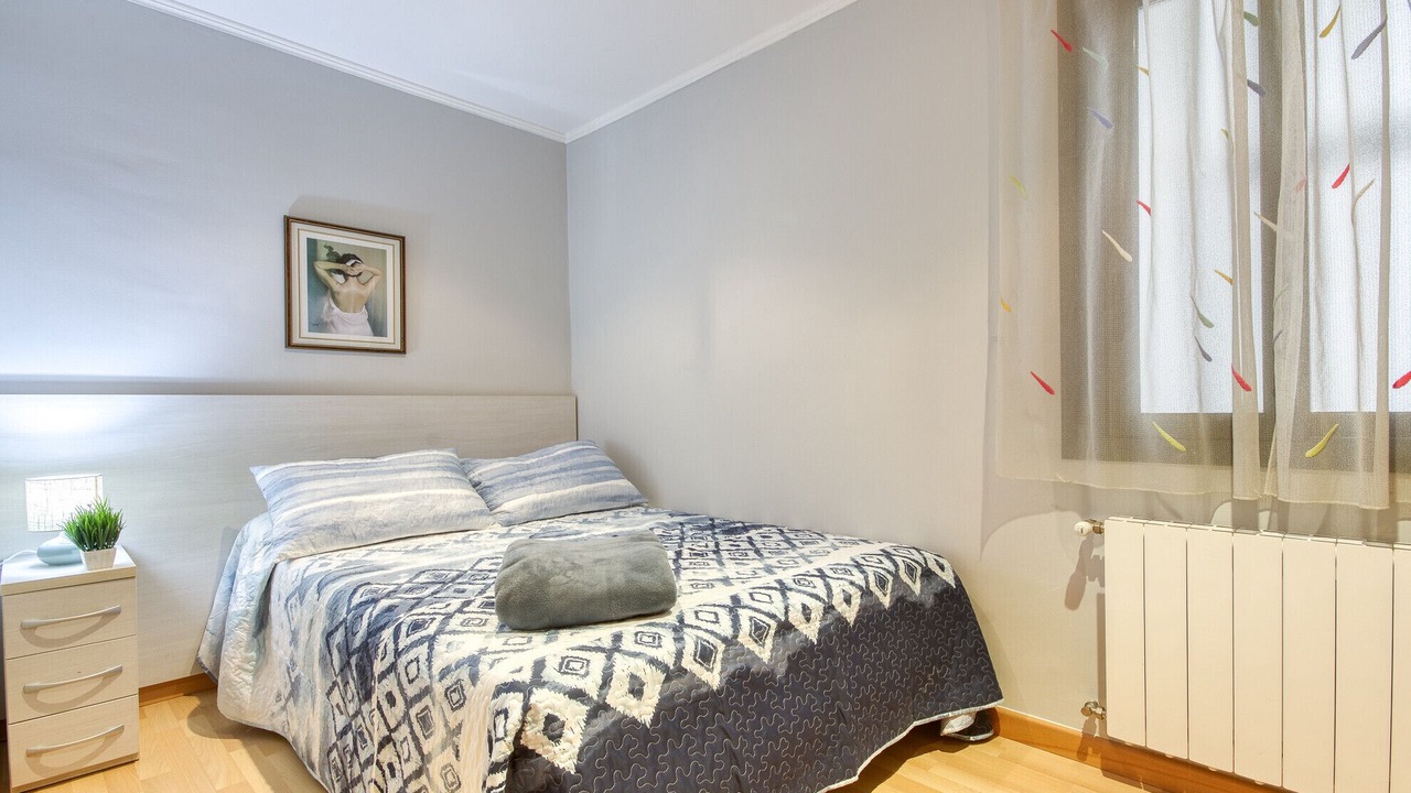 Photo of Bedroom in Roses Town Center