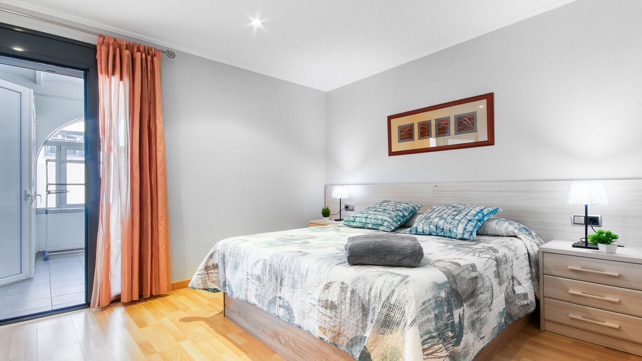 Photo of Bedroom in Roses Town Center
