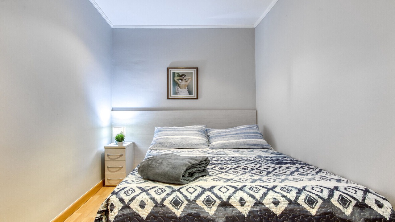 Photo of Bedroom in Roses Town Center