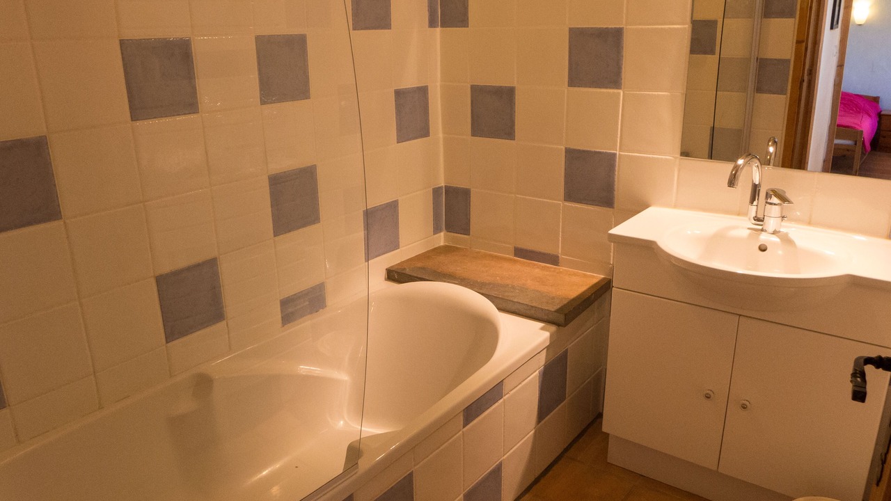 Photo of Bathroom in Fraisse-des-Corbieres