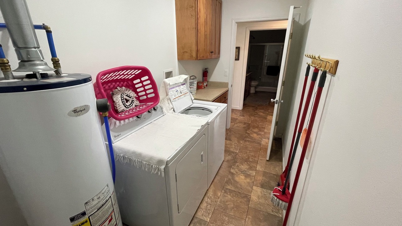 Photo of Bedroom in Basin