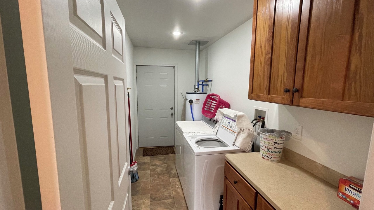 Photo of Bedroom in Basin