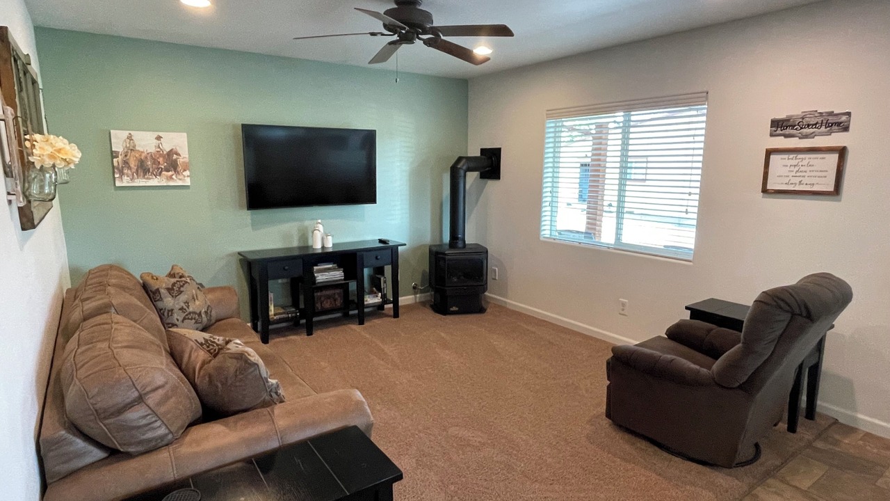 Photo of Livingroom in Basin