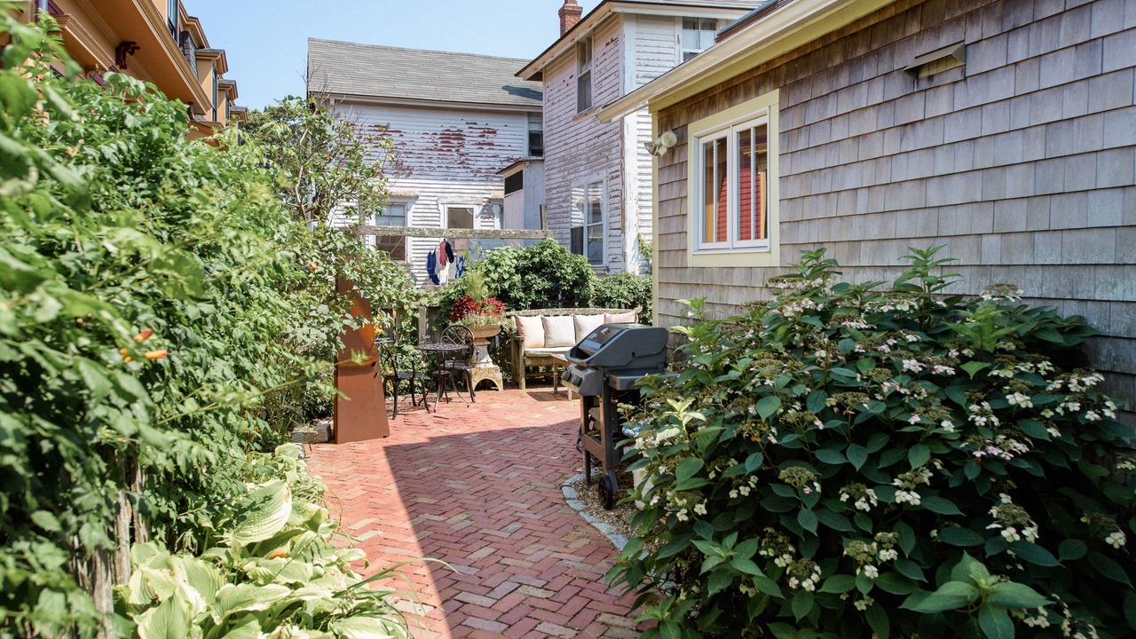Photo of Others in Oak Bluffs