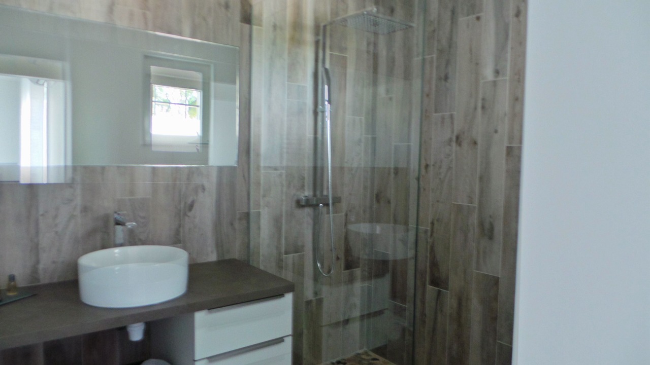 Photo of Bathroom in Saint-Alban-sous-Sampzon
