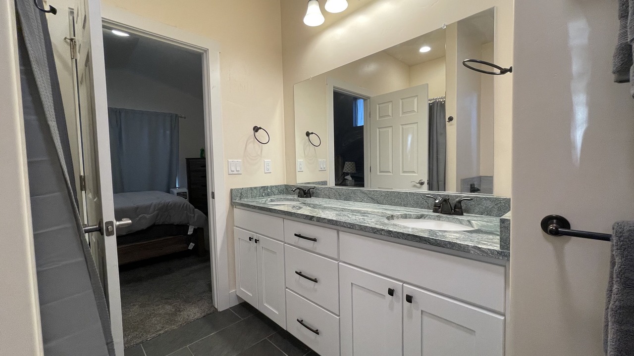 Photo of Bathroom in Murray