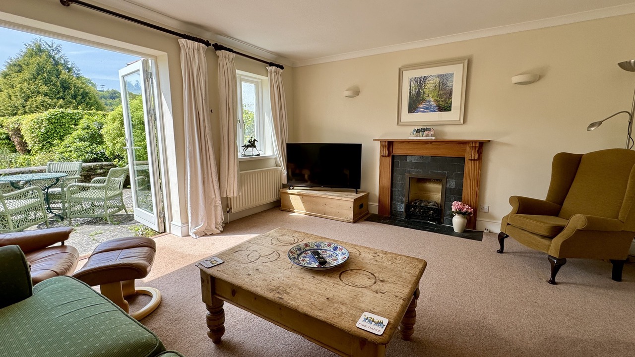 Photo of Livingroom in Dittisham