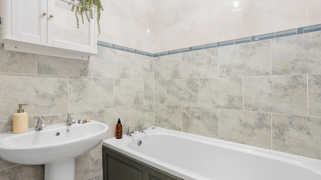 Photo of Bathroom in Dittisham