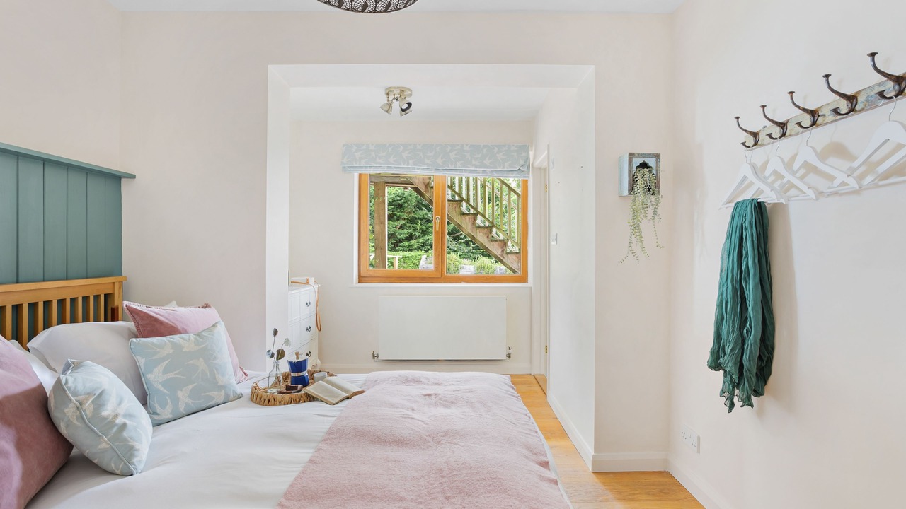 Photo of Bedroom in Dittisham