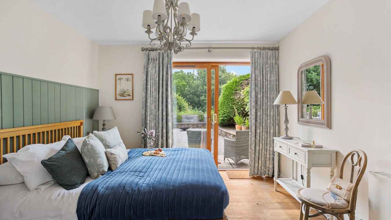 Photo of Bedroom in Dittisham
