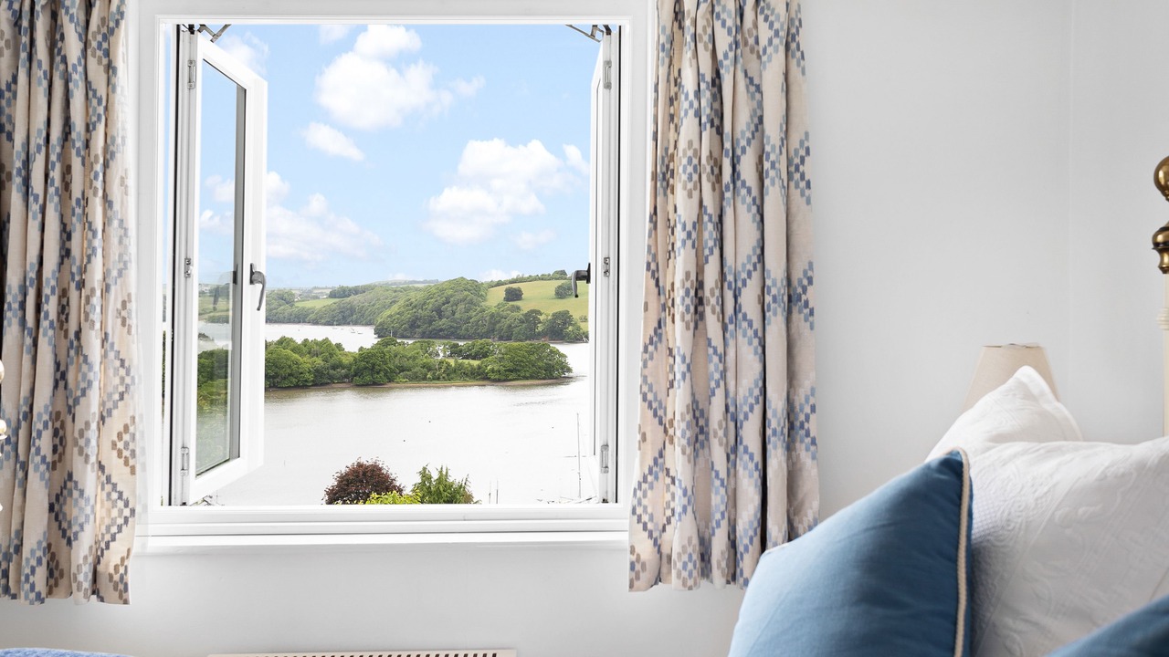 Photo of Bedroom in Dittisham