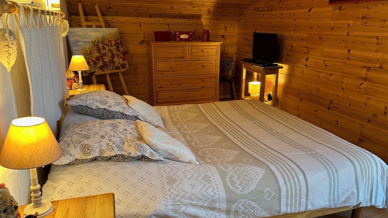 Photo of Bedroom in Saint-Nabord