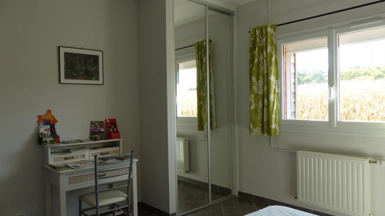 Photo of Bedroom in Isle-et-Bardais