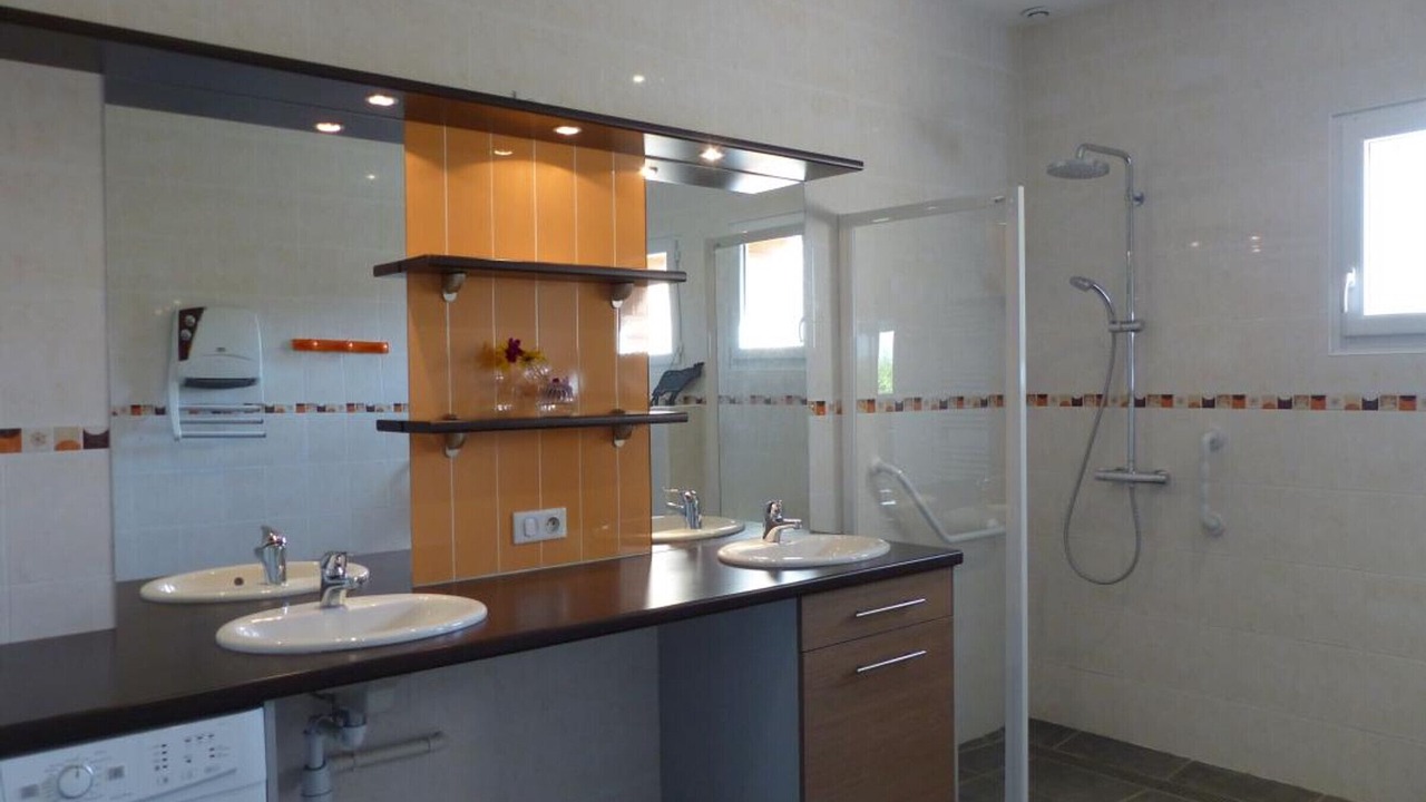Photo of Bathroom in Isle-et-Bardais