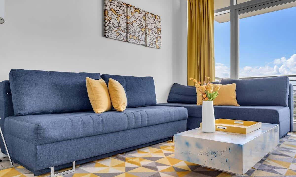 Photo of Livingroom in Midtown
