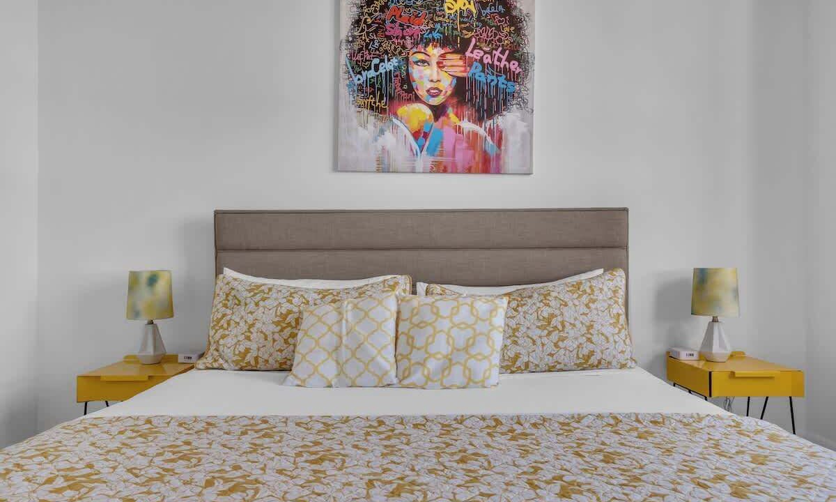 Photo of Bedroom in Midtown