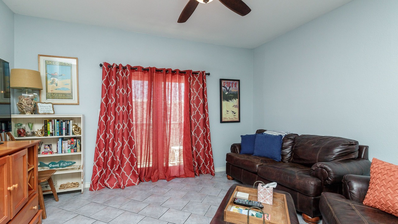 Photo of Livingroom in Corpus Christi