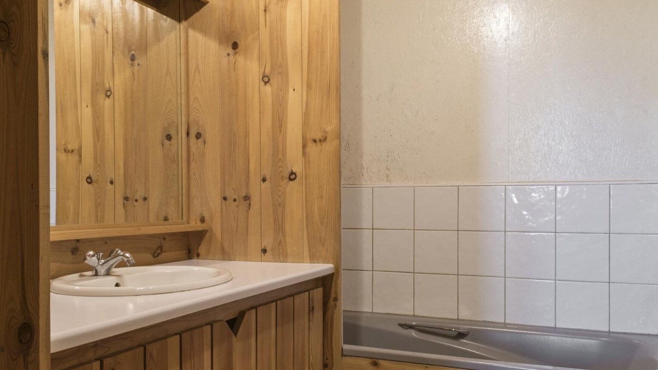 Photo of Bathroom in Jenzat