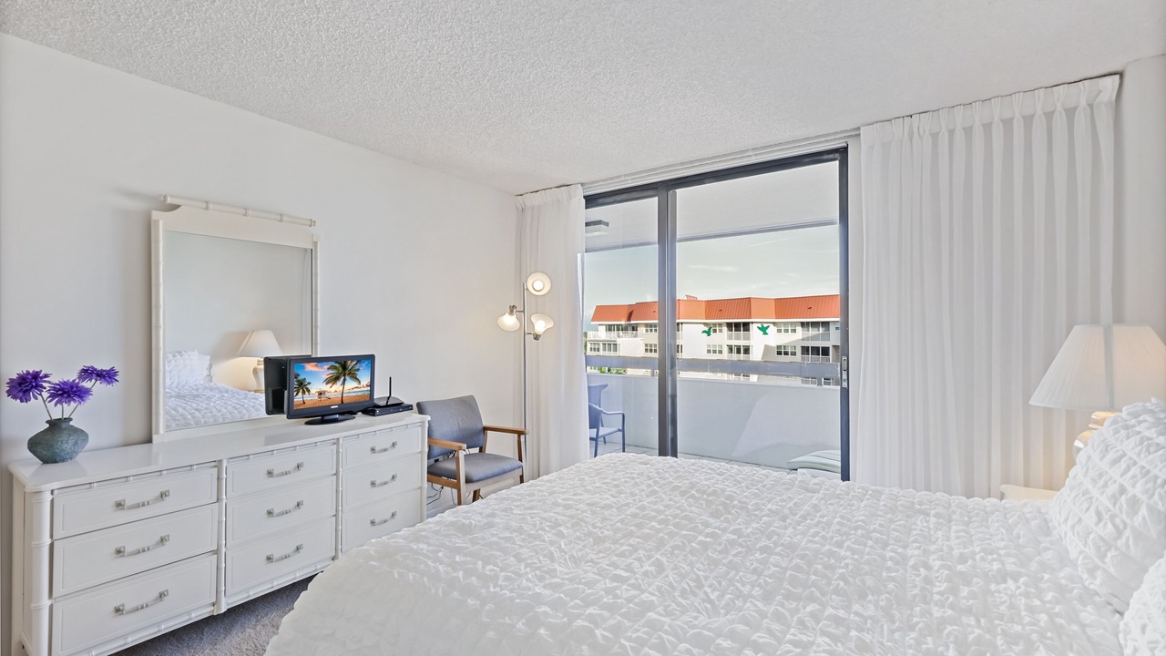 Photo of Bedroom in Marco Island