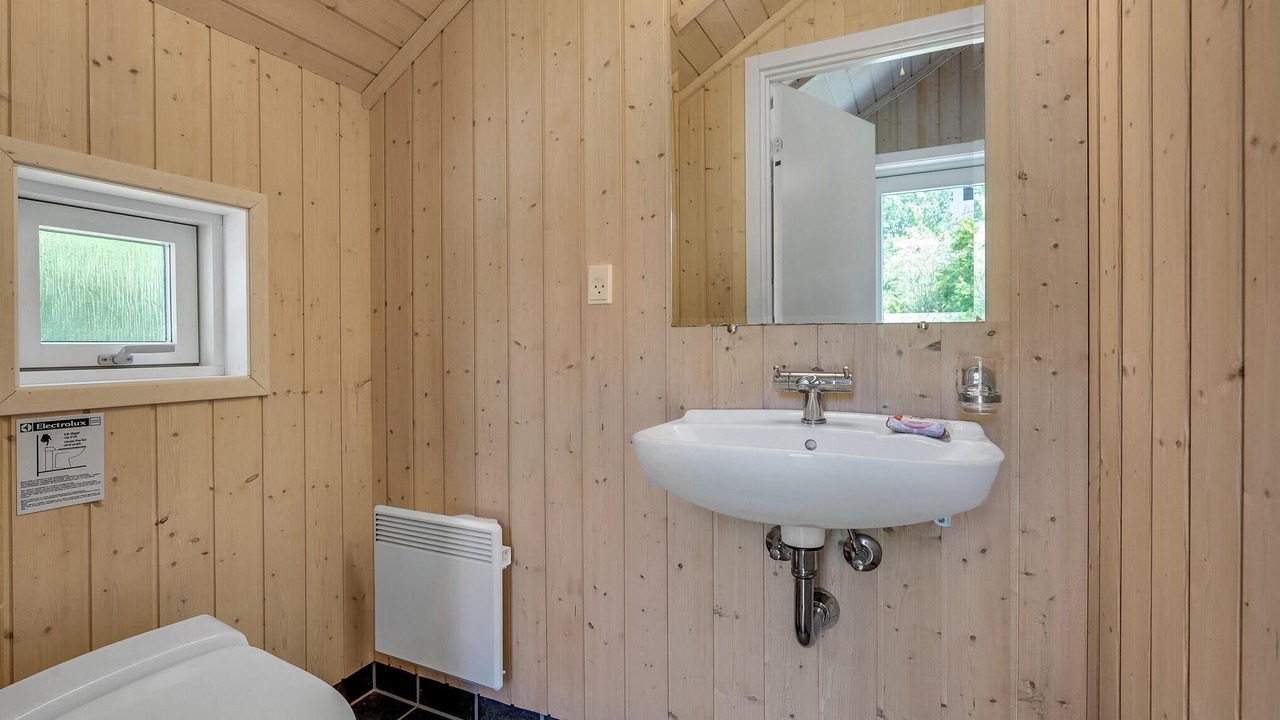 Photo of Bathroom in Dannemare