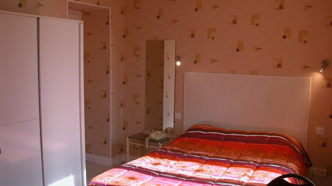 Photo of Bedroom in Neris-les-Bains
