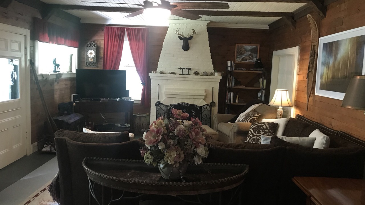 Photo of Livingroom in Inlet