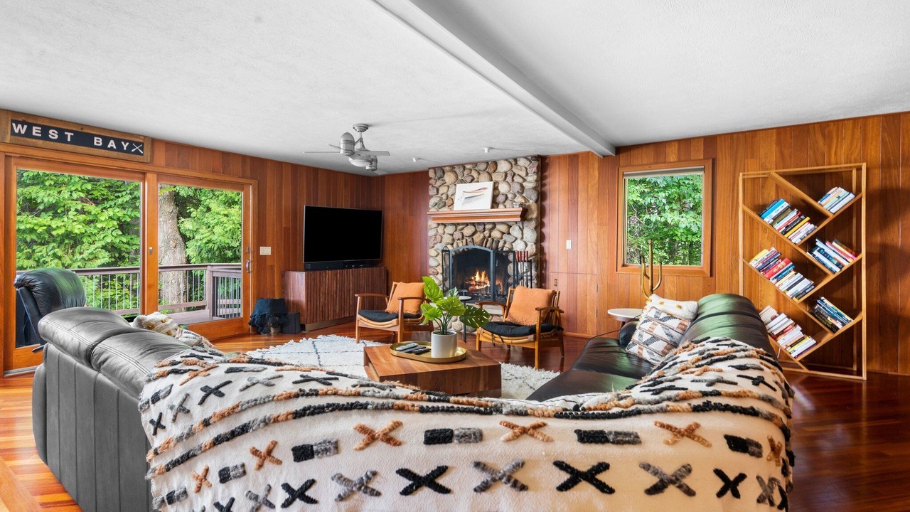 Photo of Livingroom in Suttons Bay