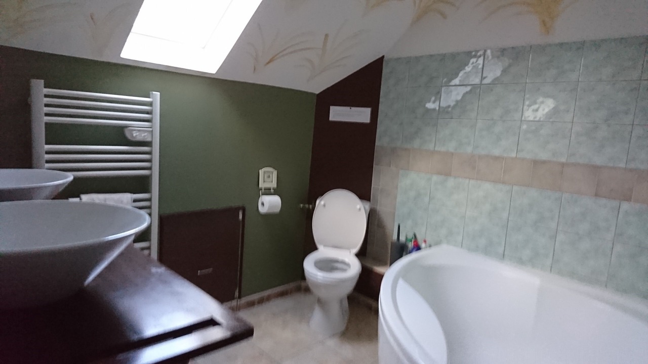 Photo of Bathroom in Mont-Saint-Jean