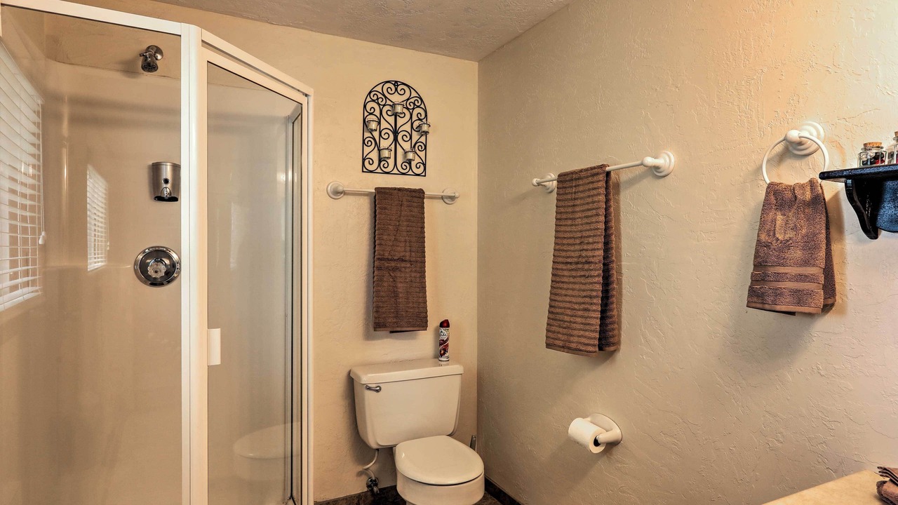 Photo of Bathroom in Page