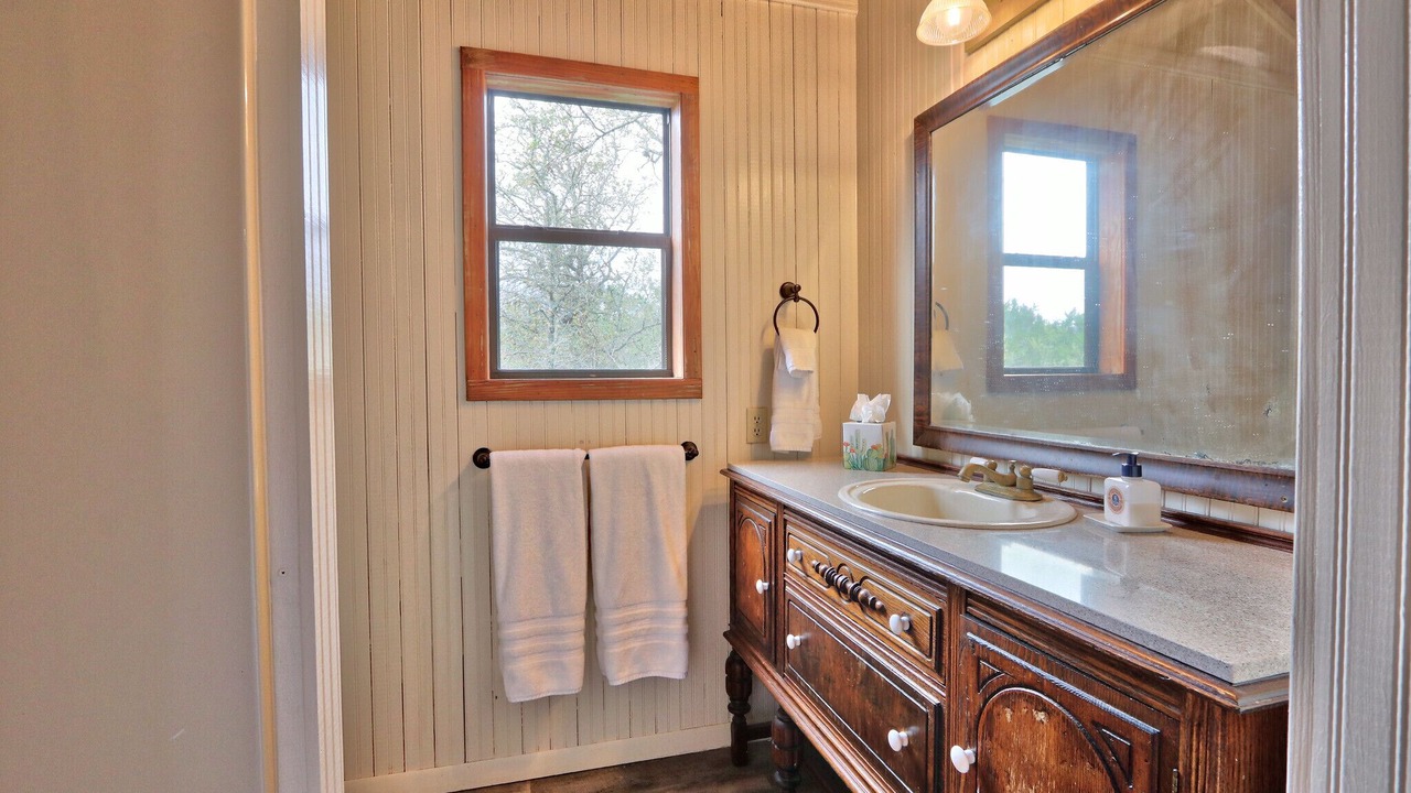 Photo of Bathroom in Driftwood