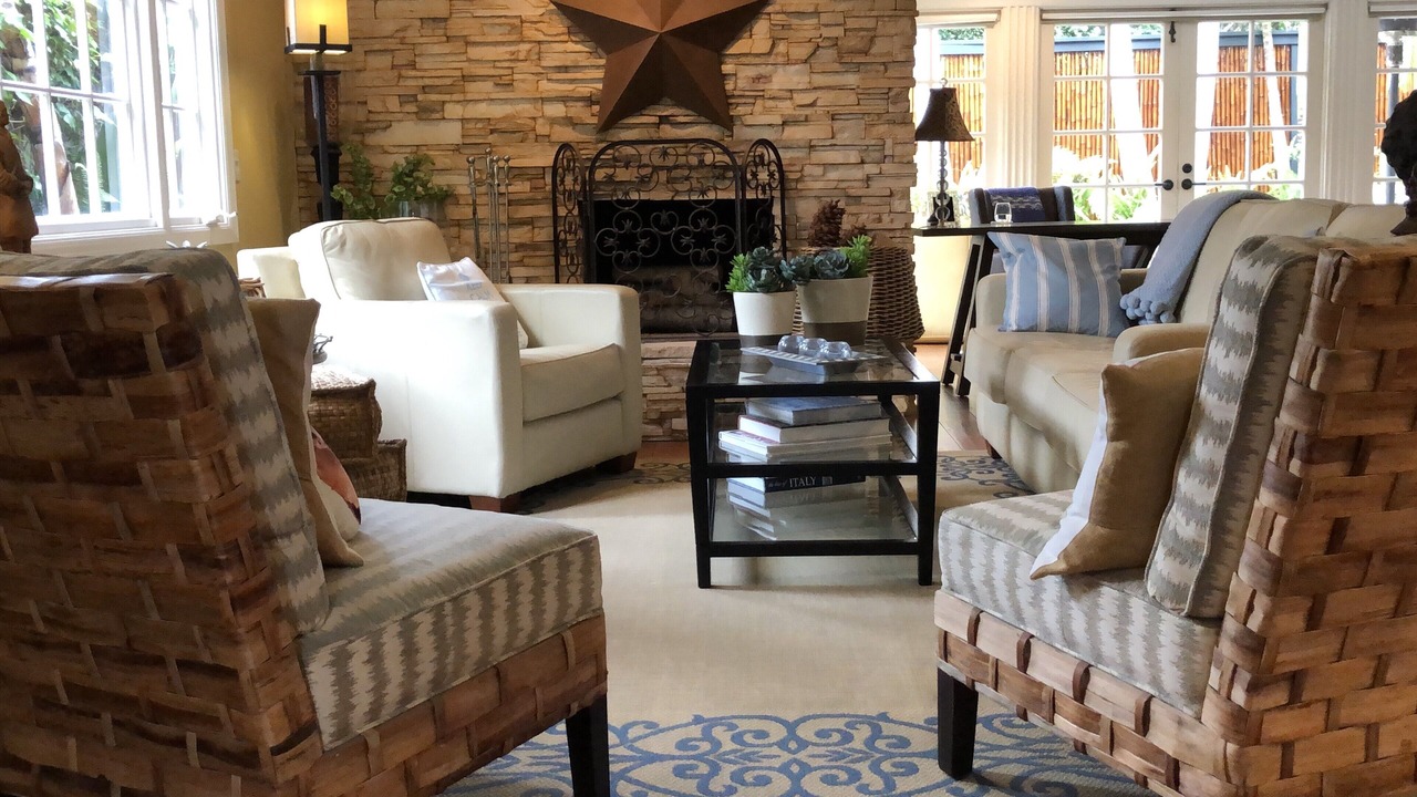 Photo of Livingroom in Coronado Cays