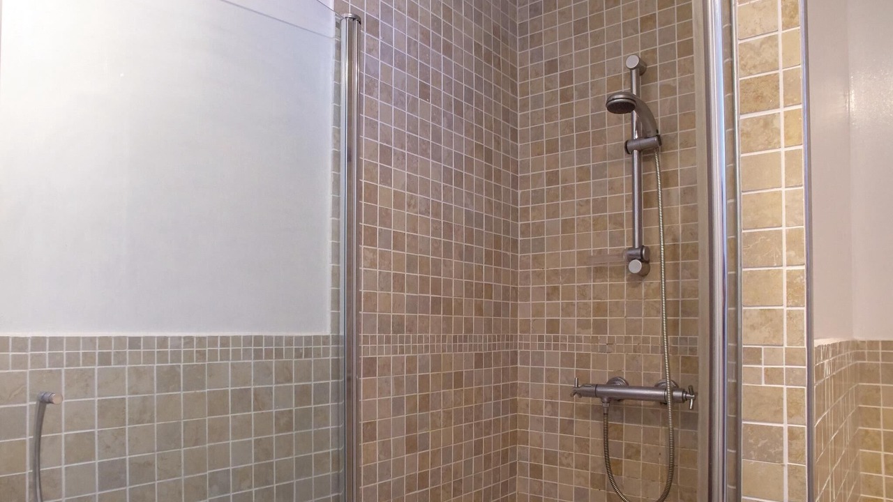 Photo of Bathroom in Thezan-les-Beziers