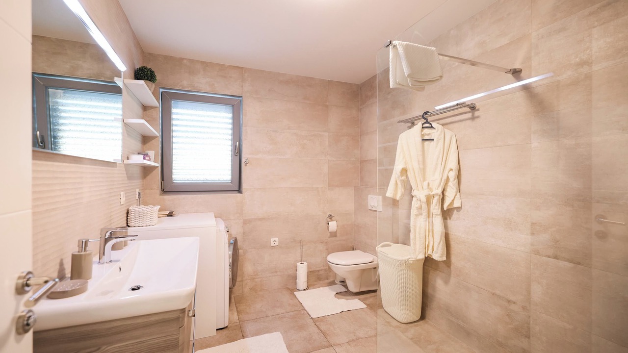 Photo of Bathroom in Sukosan