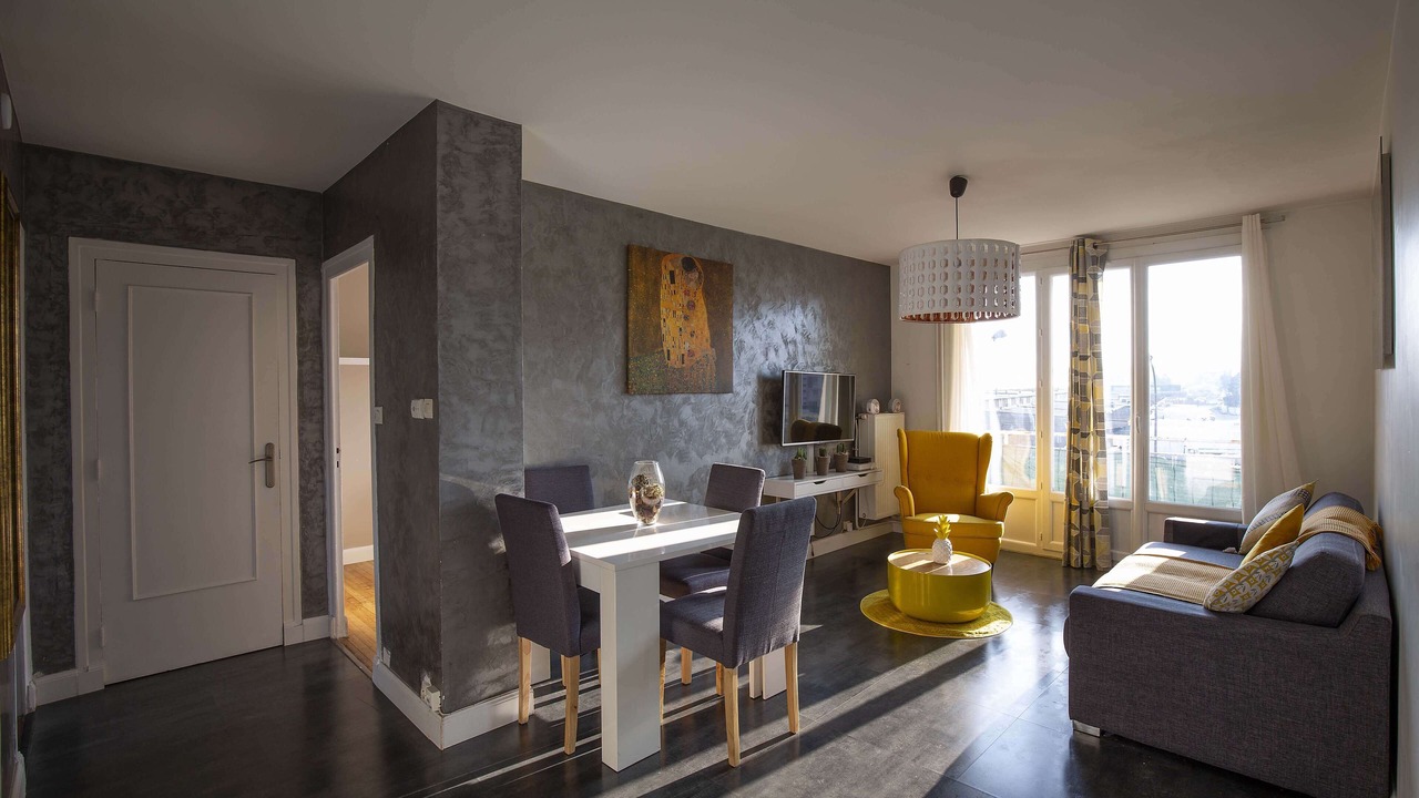 Photo of Livingroom in Quartier Capuche-Allies