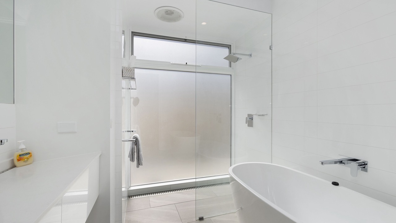 Photo of Bathroom in Apollo Bay
