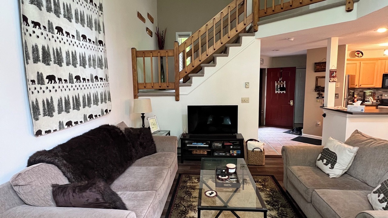 Photo of Livingroom in North Creek