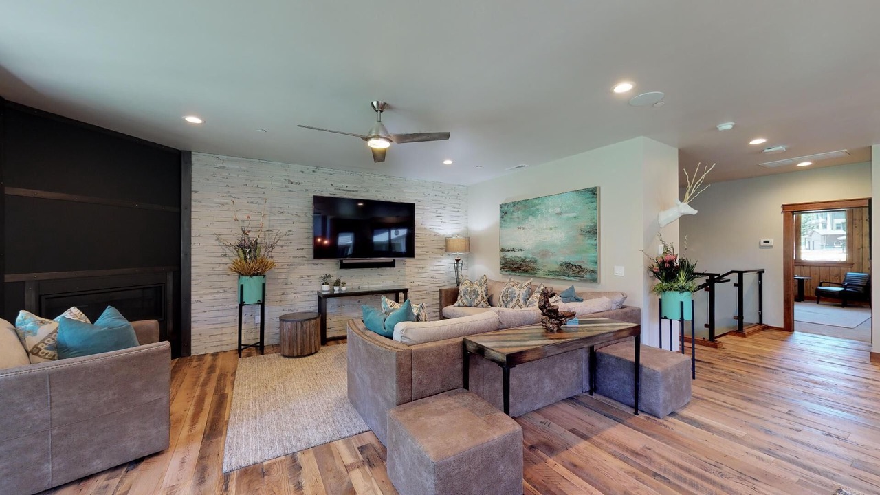 Photo of Livingroom in South Lake Tahoe
