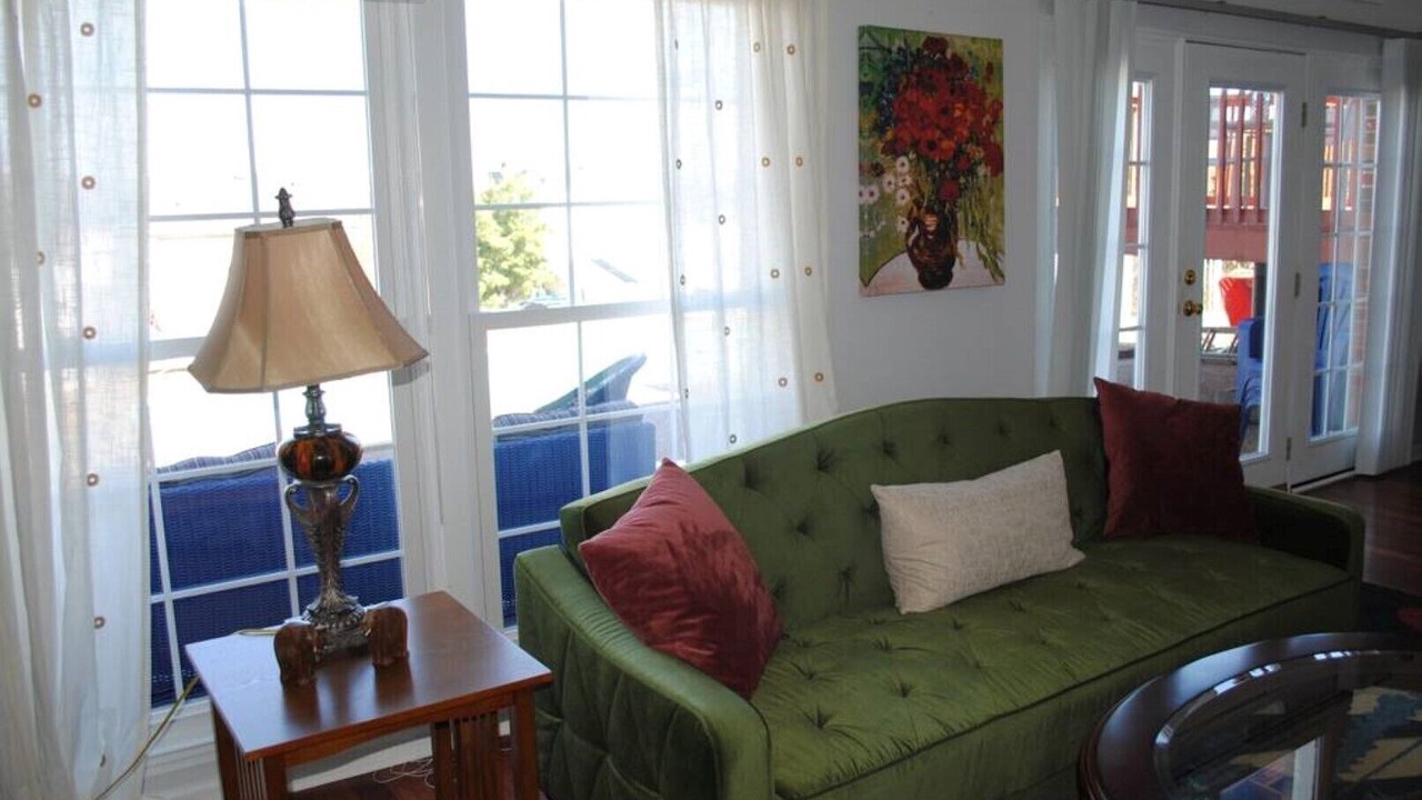 Photo of Livingroom in Nashboro Village