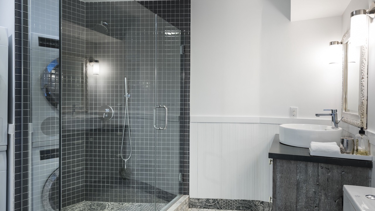 Photo of Bathroom in Hampton Bays