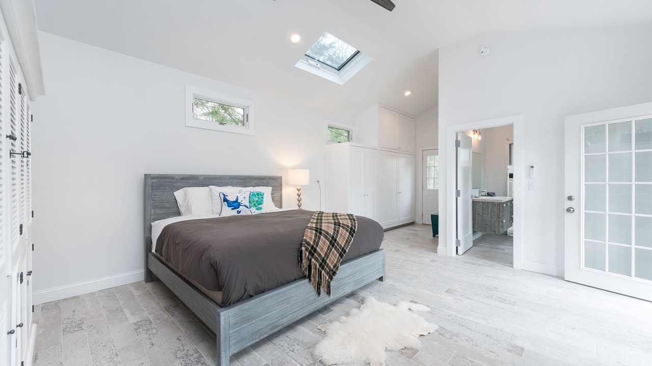 Photo of Others in Hampton Bays